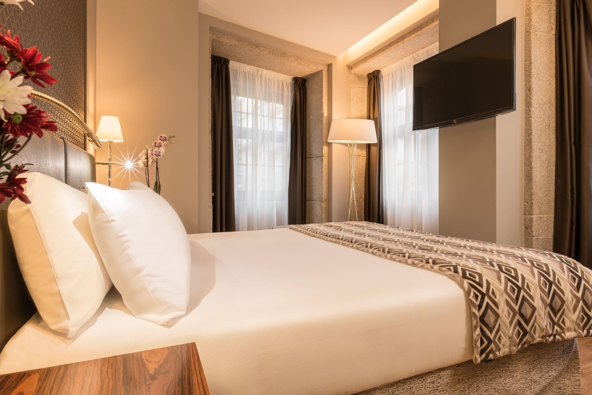 Exe Almada Porto Hotel Exterior photo
